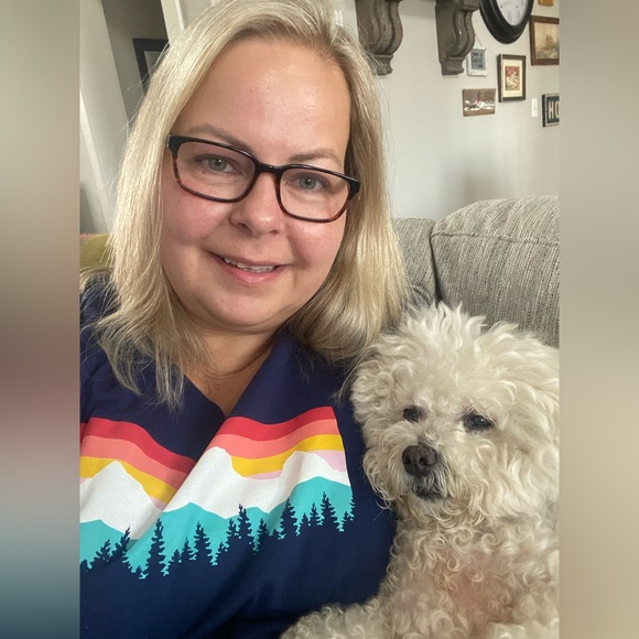 Meet your Posher, Julia - Picture 3 of 4